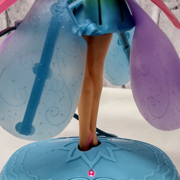 2013 Spin Master Flutterbye Flying Fairy Princess Blue Base and Cable - Picture 2 of 10